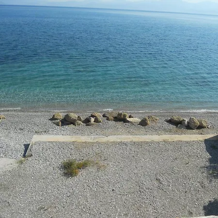 Auxo, & On The Sea Kamari (Corinthia)